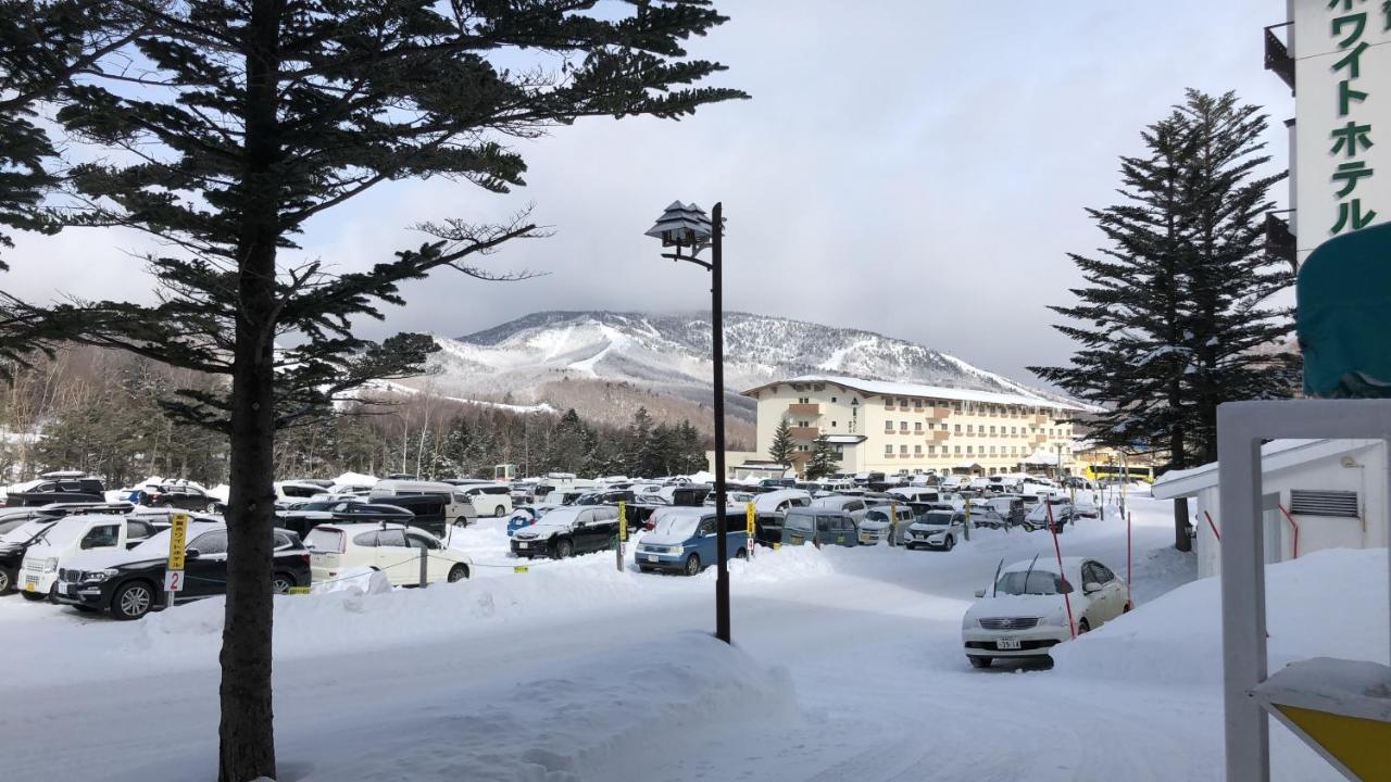 Hotel Sankt Moritz Shiga Shimotakai ภายนอก รูปภาพ